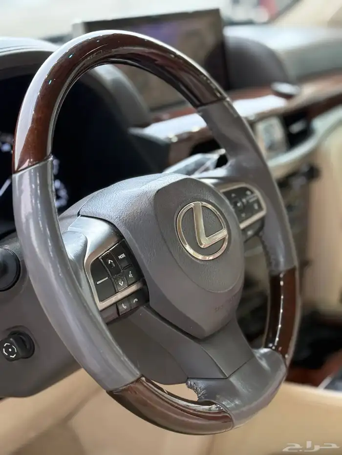 لكزس - 2018 - LX570 - فل كامل 10