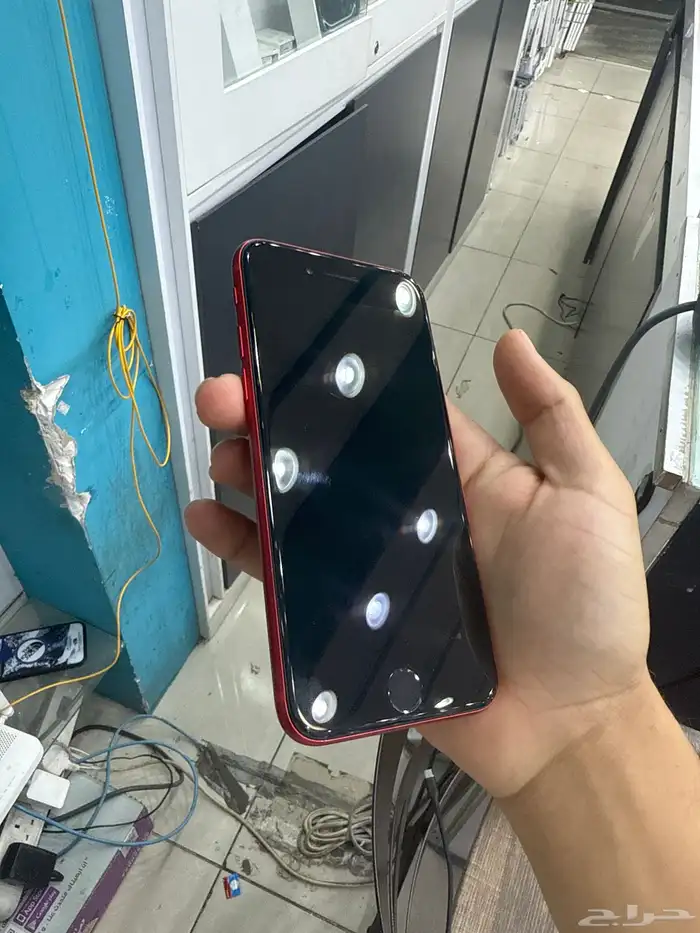 ايفون SE للبيع مستعمل 5