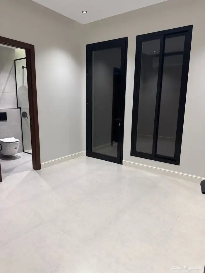 للإيجار فيلا تصميم مودرن حي النرجس جنوب طريق الملك سلمان 26