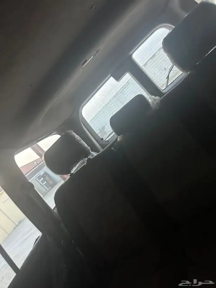 جيب تايوتا الموديل 2000 القير عادي الممشى حوالي 300 منيكه شر 10