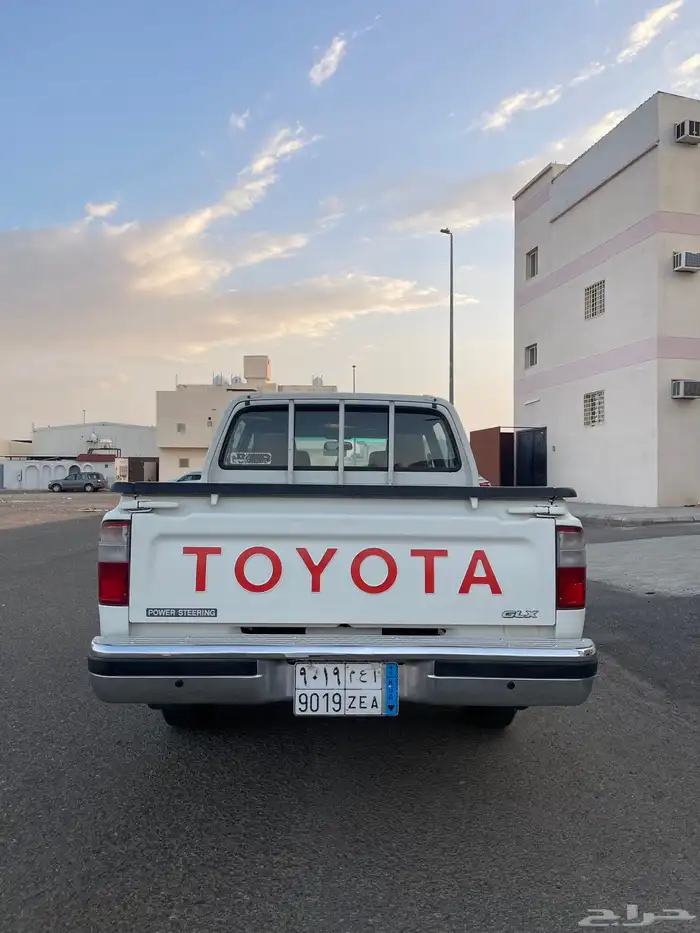 هايلوكس 2004 مخزن جديد 4