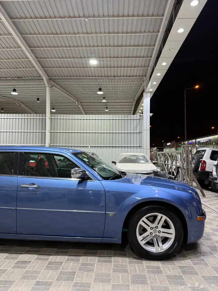 للبيع كرايزلر C300 موديل 2007 ( مخزن ) 10