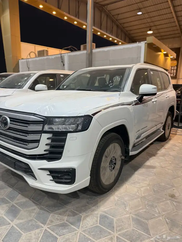 متوفر لاندكروزر جكسار رقم 5 خليجي 2025 اصفار 1