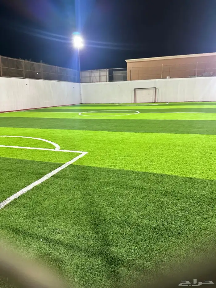 ملعب ومجالس ومزرعه ومسبح للاجار اليومي الدمام 5