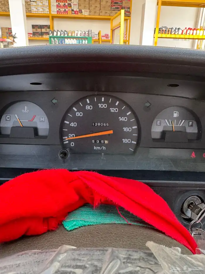 هايلكس غماره موديل 97 مكيف طاره عادي وكاله وشرط 31