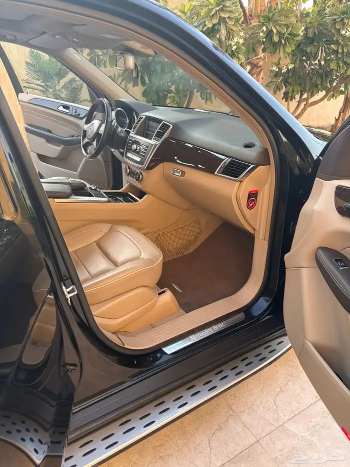 مرسيدس ML500 9