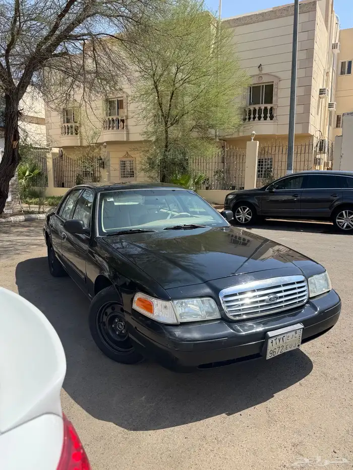 فورد بوليسي كراون فكتوريا للبيع 3