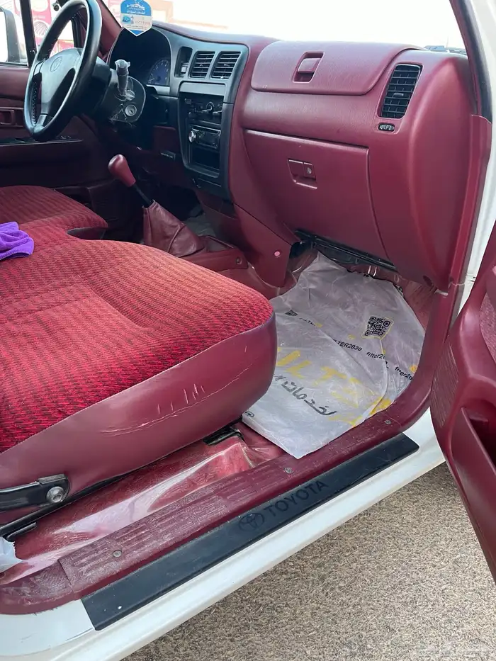 هايلوكس 2004 مخزن جديد 13