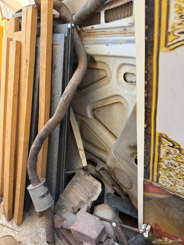 قطع جيب صالون من 97 وتحت بودي وداخليه وظفيره 30