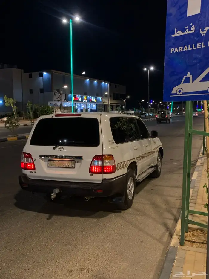 السلام عليكم للبيع جيب صالون2000 شرط دبلات مكيفات لا صرفيه 2