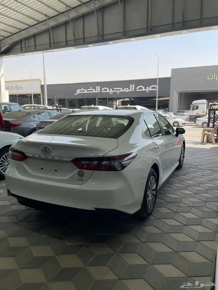 كامري 2022 استاندر طيس العداد 3 الاف كيلو فقط وارد الساير 2