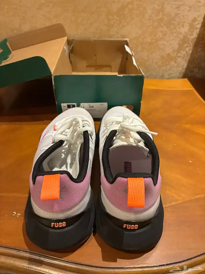 حذاء رياضي نسائي من بوما Puma 0