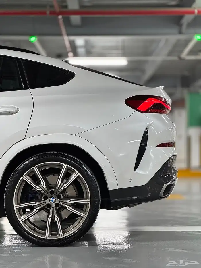 بي ام دبليو X6 M50i موديل 2020 17