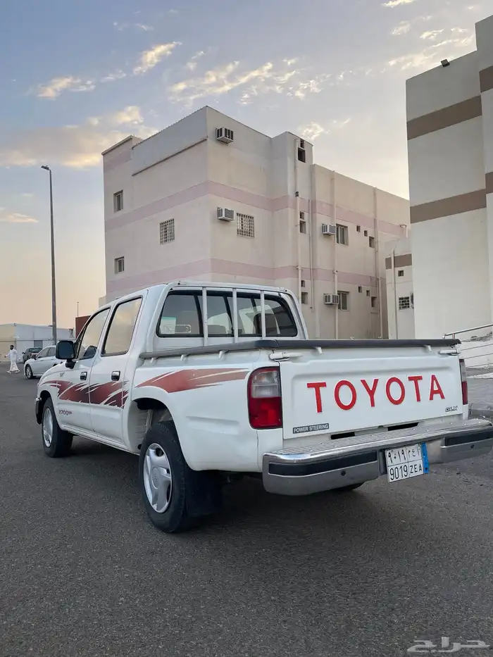 هايلوكس 2004 مخزن جديد 5