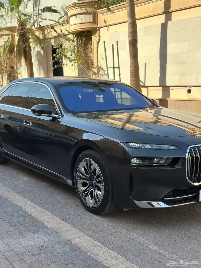 بي ام دبليو 735 ناغي 2023 رصاصي 2