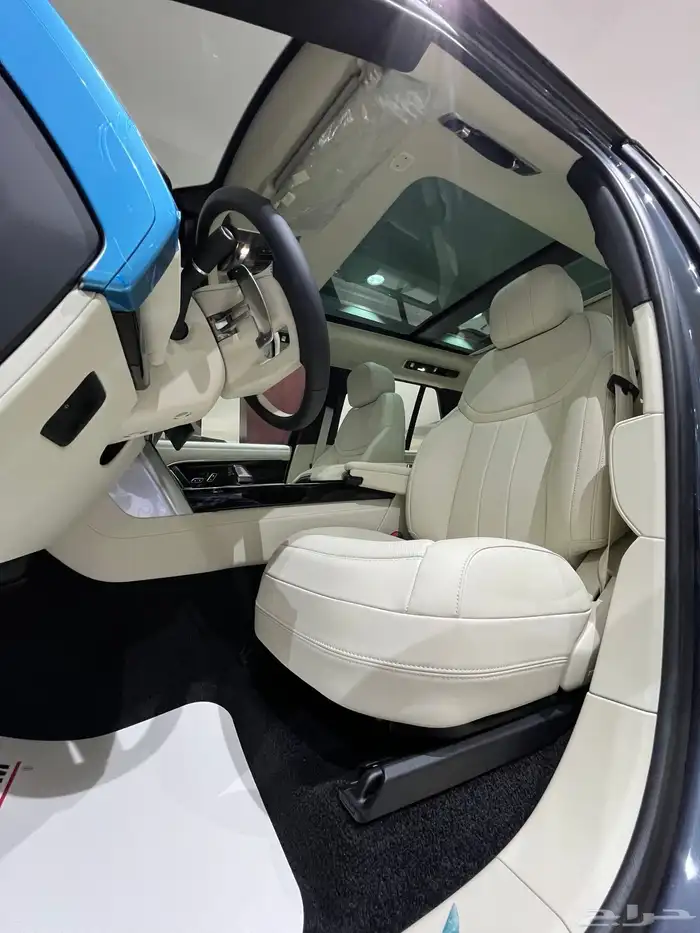 رنج روفر HSE 2025 5