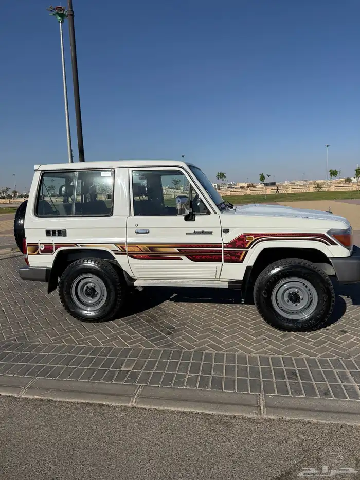 جيب ربع 2015 فل كامل بدون ونش خليجي وارد البريمي شد بلد 6