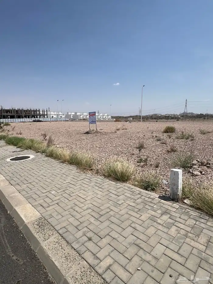 أرض تجارية بمدينة الورد بالطائف 1