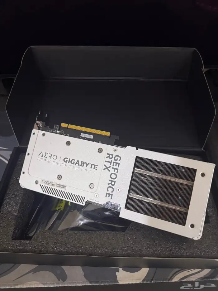 كرت RTX 4060 ti شبه جديد لون ابيض 8GB 5