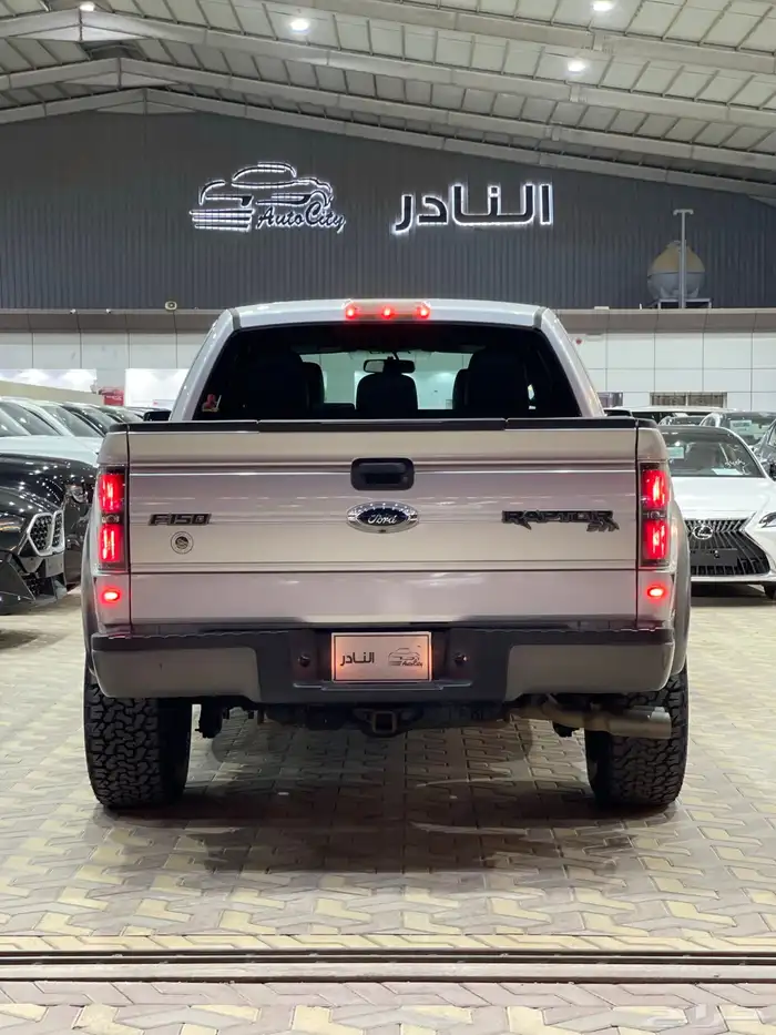 فورد F150 رابتر 2012 عداد قليل 4