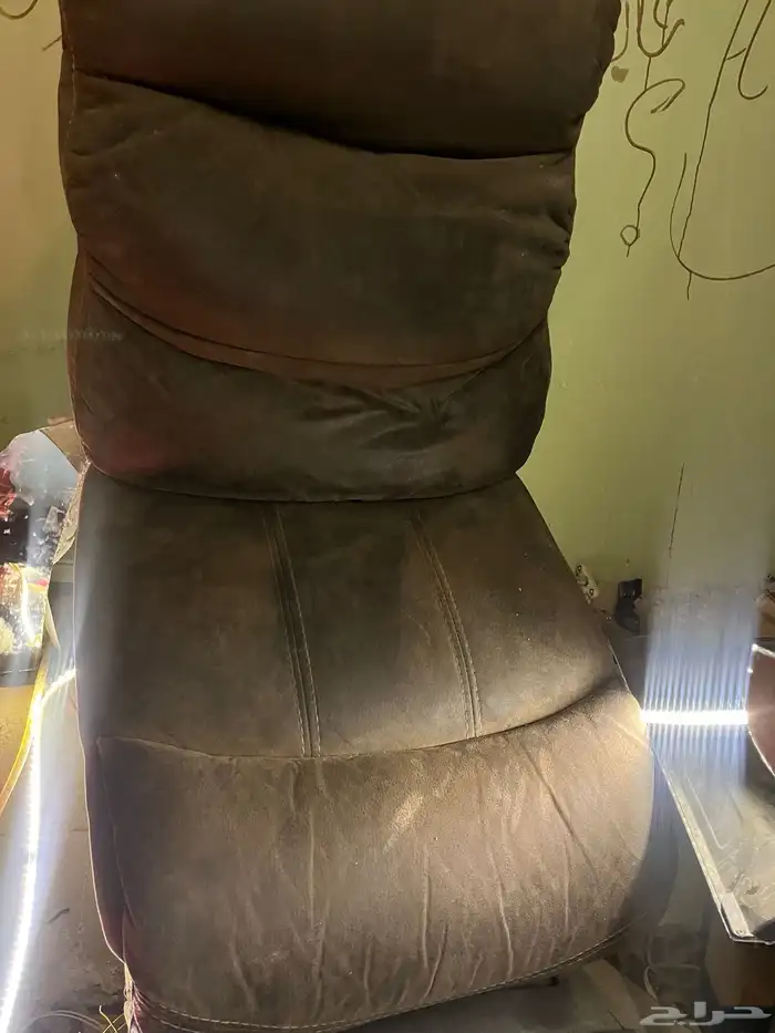 كنب نضيف ثلاث قطع ثنتين تنفتح 4
