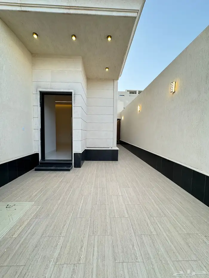 للبيع ادوار أرضية مدخل سيارة حى الرمال ب850 الف فقط 3