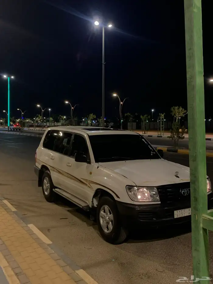 السلام عليكم للبيع جيب صالون2000 شرط دبلات مكيفات لا صرفيه 4
