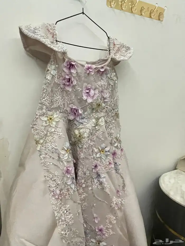 فستان زواج لبسه وحده 3
