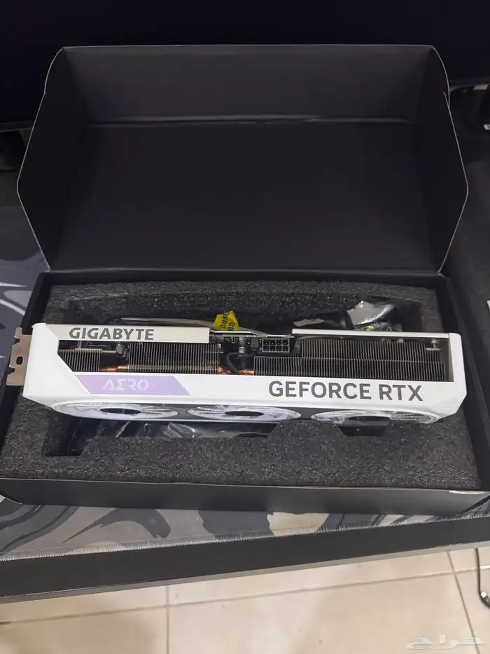 كرت RTX 4060 ti شبه جديد لون ابيض 8GB 4