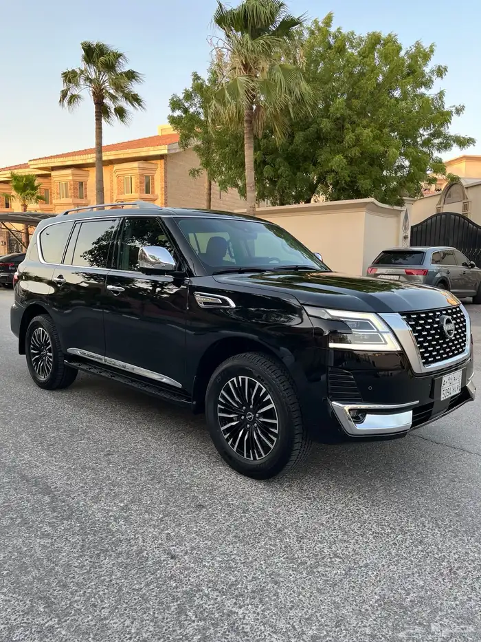 للبيع نيسان باترول بلاتينيوم 2024 V6 10