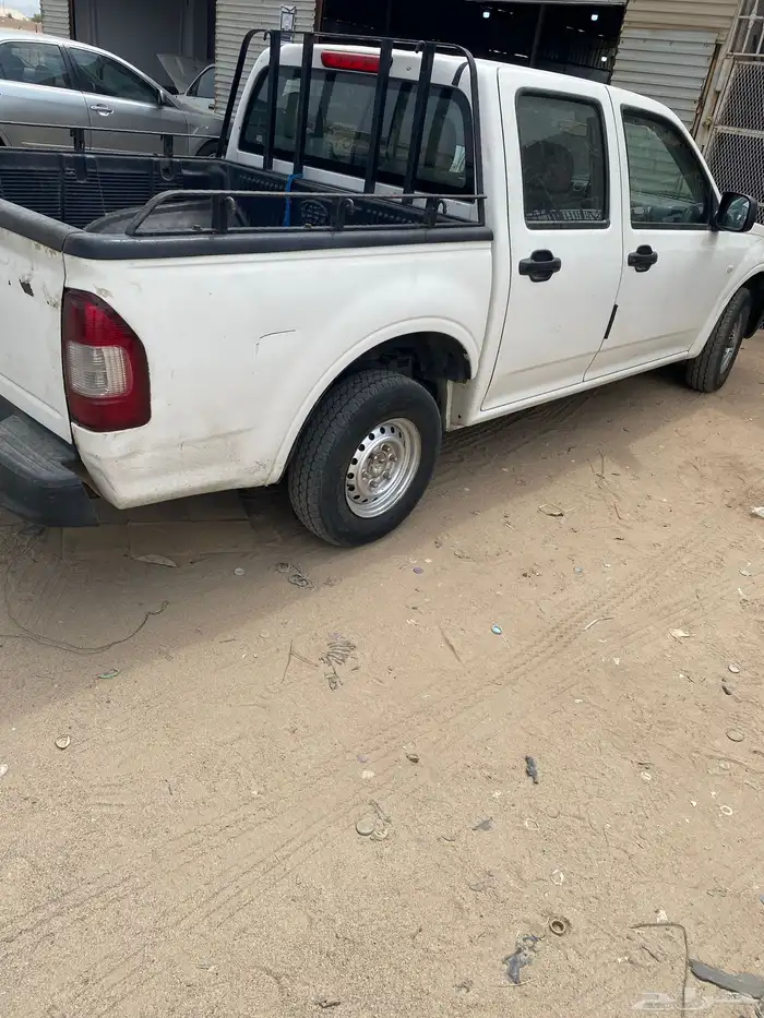 ايسوزو بكم غمارتين 2004 ابيض عادي ممشي 450 2