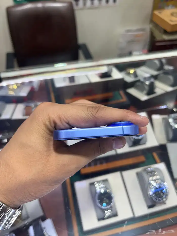 ايفون 16 4