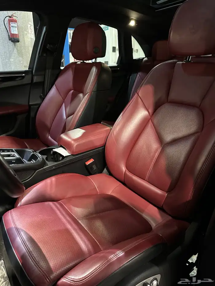 بورش Macan. 2022 28