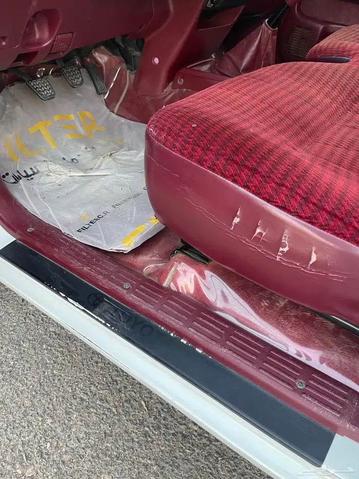 هايلوكس 2004 مخزن جديد 12