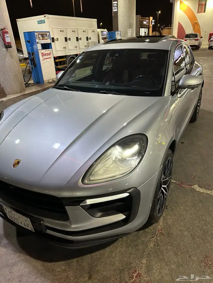 بورش Macan. 2022 2