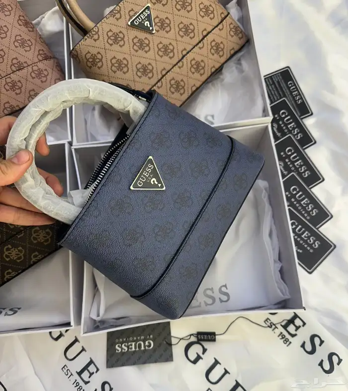 شنط ماستر طبق الاصل بارخص الاسعار 38