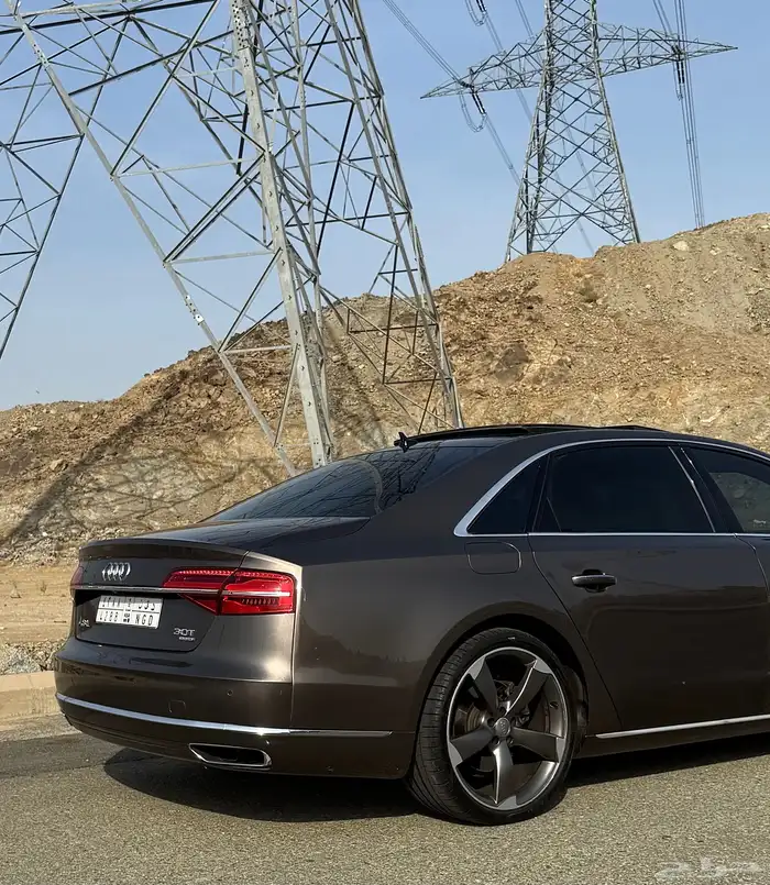 اودي a8L اعلى فئة 2015 فيس ليفت نظيفة للبيع 3