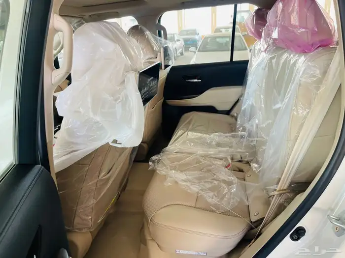 لاندكروزر L4 2025 اصفار سعودي 10