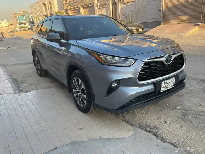 هايلاندر 2022 مالك اول عداد 85 الف كيلو 8