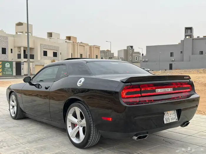دوج تشالنجر SRT 6.4 5