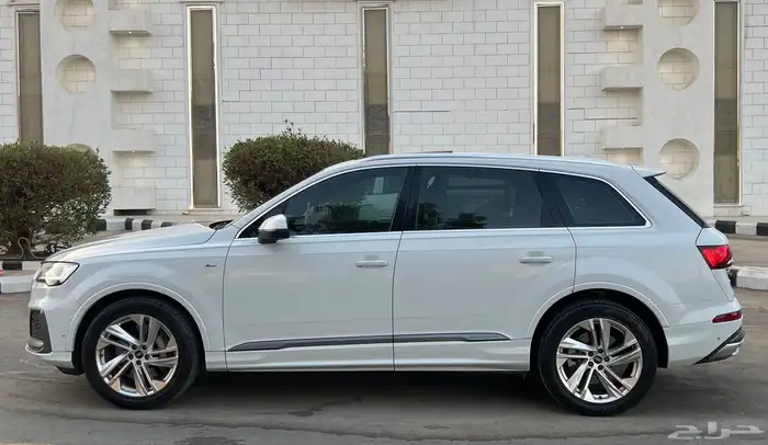 اودي Q7 2022 (بحالة ممتازة) 10