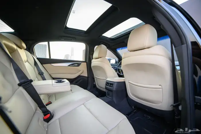 كاديلاك CT5 20
