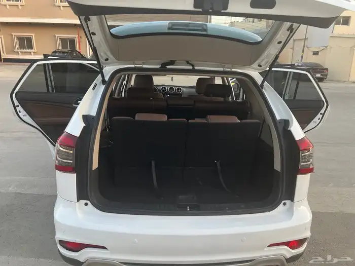 فل كامل شبه جديد ممشى 34 الف byd s7 11
