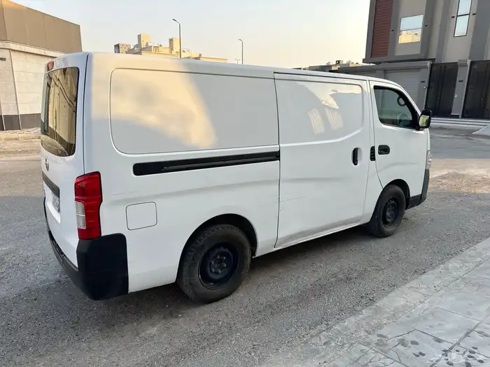 باص نيسان 2021 4