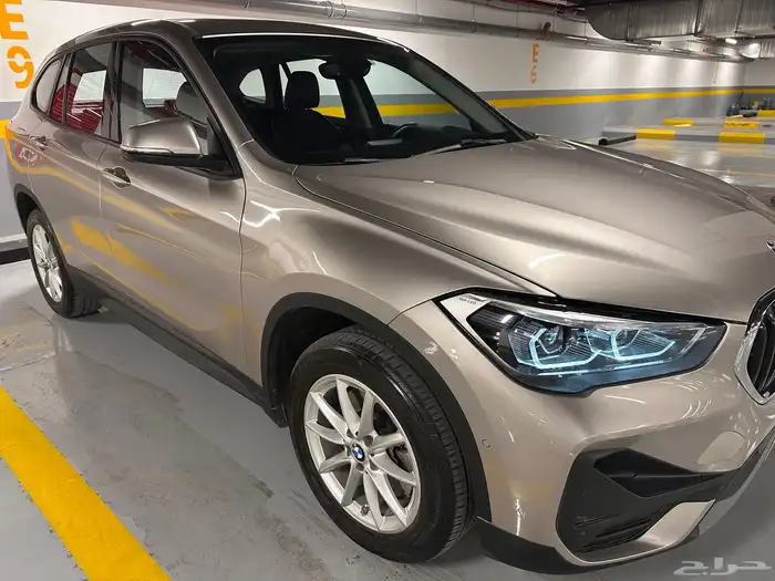 للبيع BMW X1 2022 وكاله 9