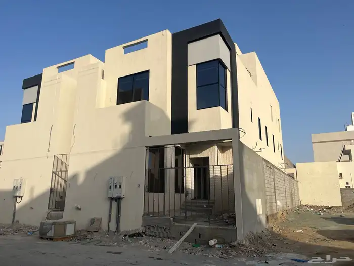 ورشة المنيوم 8