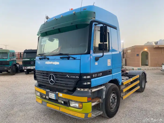 للبيع راس أكتروس 2002 نقل خاص 0