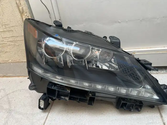 شمعات لكزس gs 3 عدسات وكالة نظيف جدا 0