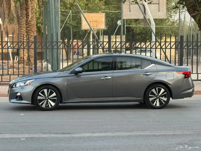 نيسان التيما SV 2021 5