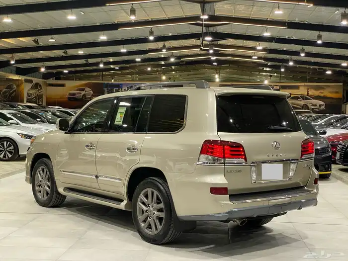 جيب لكزس فل كامل LX 570 2012 3